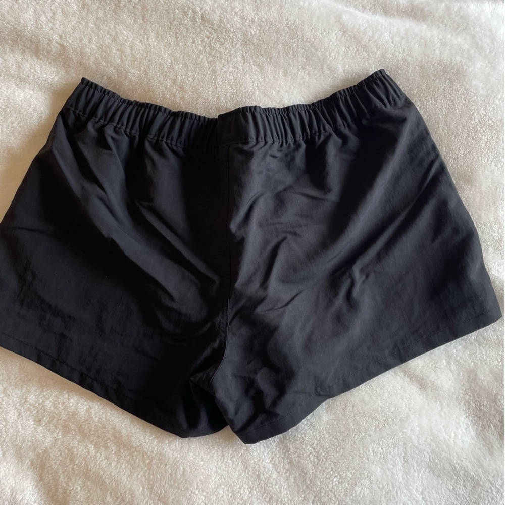 NWT Patagonia Barely Baggies 2.5 Inch Shorts - Picture 4 of 9